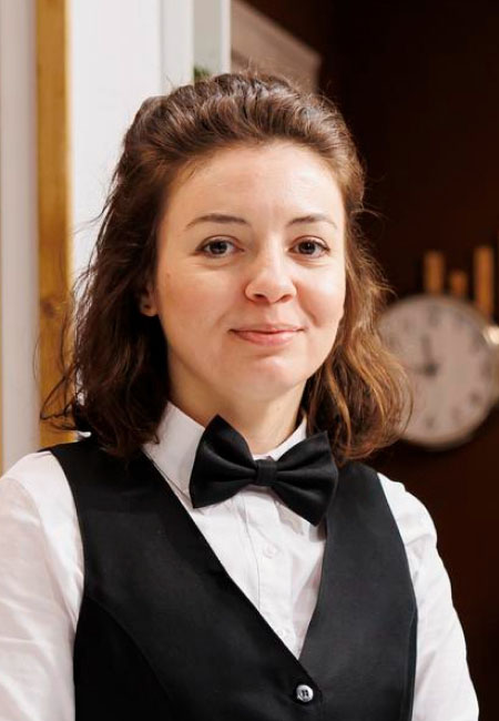 hotel-stuff-4-member-1